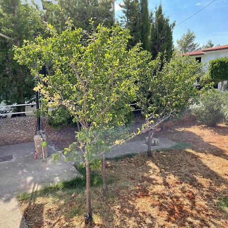 Apartmani Ficurin Starigrad Paklenica Esterno foto