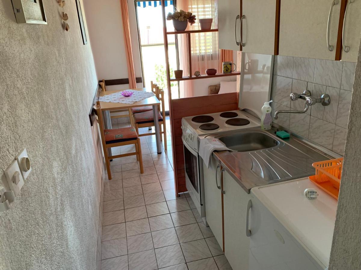 Apartmani Ficurin Starigrad Paklenica Esterno foto